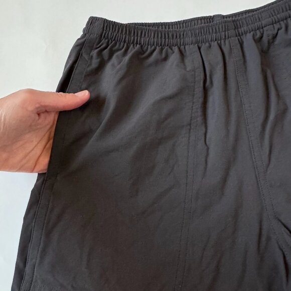 Patagonia Black Flat Front Men's Shorts - Picture 3 of 9
